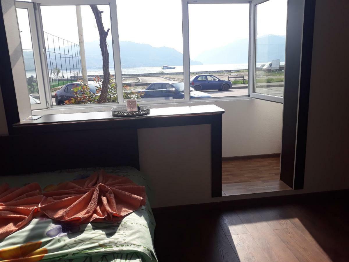 Apartment Ada Kaleh Orşova Eksteriør billede